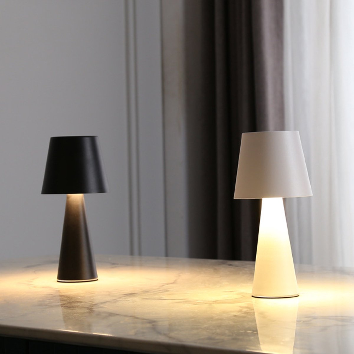 FJORD | LED Tischlampe Touch-dimmbar & aufladbar
